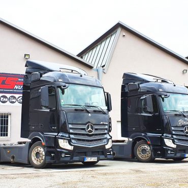 LKW und Trailer